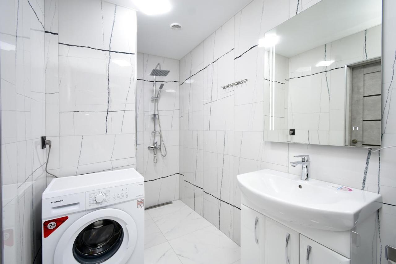 New Apartment In Yerevan City Center Exteriör bild