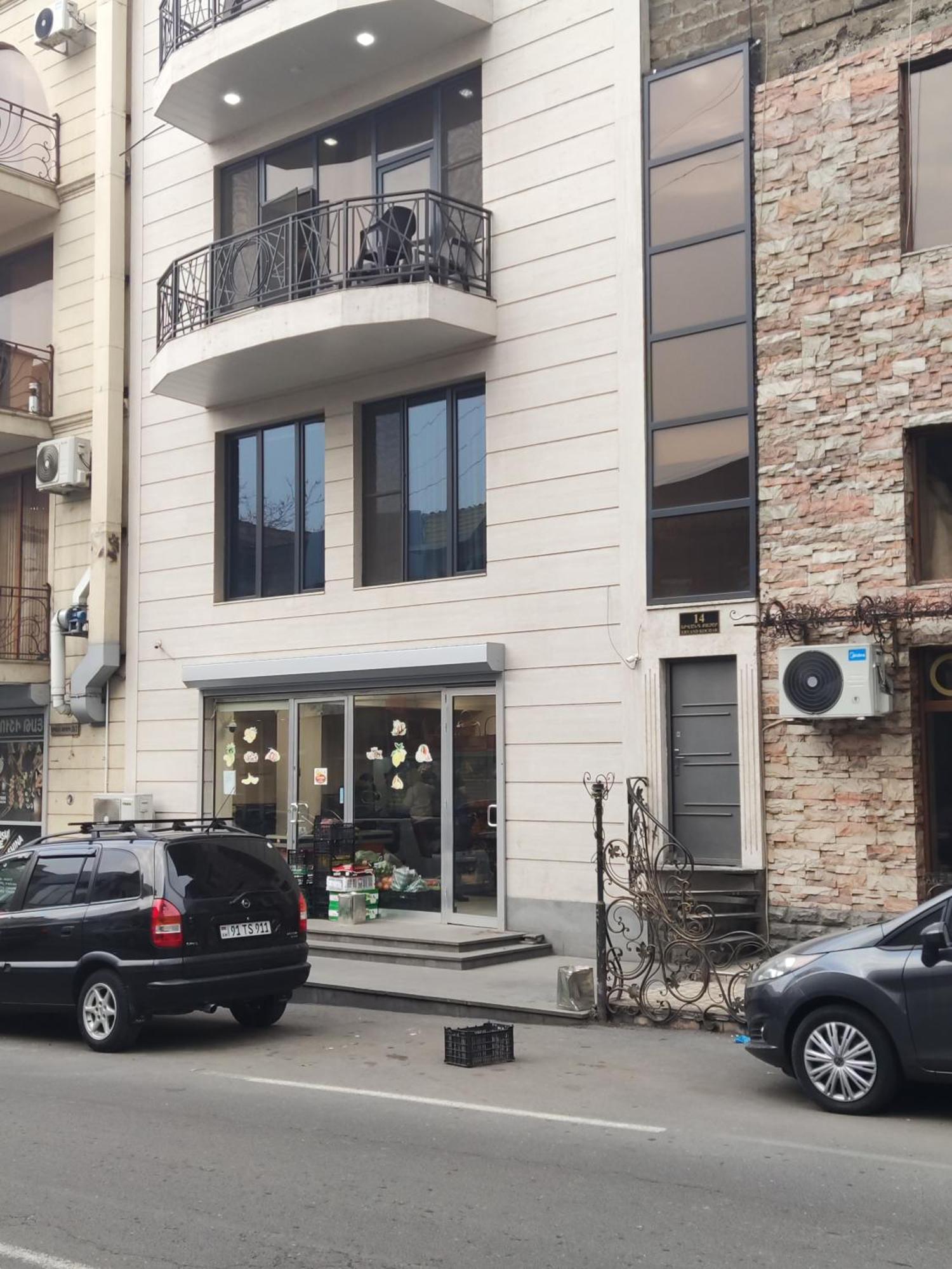 New Apartment In Yerevan City Center Exteriör bild